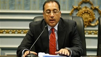 رئيس الوزراء يتفقد معرضا للمنتجات الزراعية