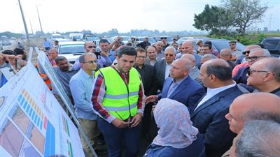 وزير النقل يتابع معدلات تنفيذ مشروع تقوية وانشاء حارة ثالثة لتطوير طريق رافد جمصة بطول 50 كم 