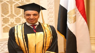 مصري يحصل علي الدكتوراه الفخرية من جامعة اوسلو 