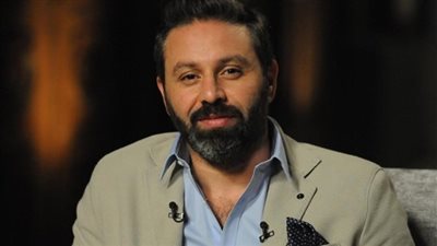 حازم إمام يكشف سر مشاركة الشناوي أساسيا رغم إصابته