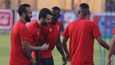 هنا التفاصيل.. حقيقة تجدد إصابة نجم الأهلي