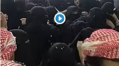 شاهد| مشهد مؤسف في السعودية.. تحرش علني