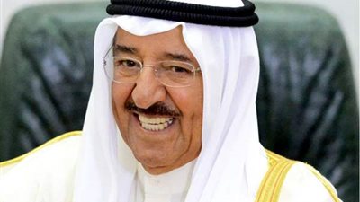 أمير الكويت يعفي وزيري الدفاع والداخلية من منصبيهما