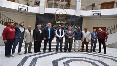 نجوم الأهلي فى رحاب جامعة حلوان.. وهذه كانت رسالتهم للشباب