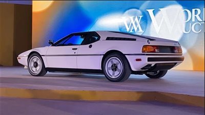 تركي آل الشيخ يعلن بيع سيارة BMW تعود لعام 1981 بمبلغ غير متوقع