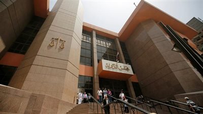 تأجيل دعوى إلزام الحكومة بتطبيق الحد الأدنى والأقصى للأجور لـ 18 يناير