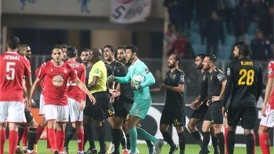 رسميًا.. الأهلي يشكو حكم مباراة النجم الساحلي لـ الكاف