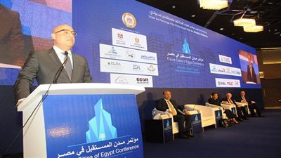 وزير الإسكان: الاستثمار بمصر آمن ومستقر.. والسوق المصرية قوية وواعدة