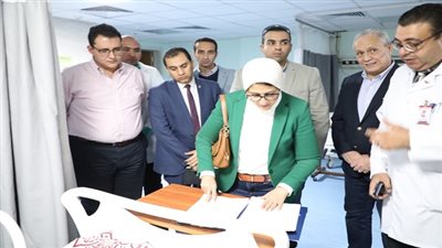 وزيرة الصحة تتفقد أعمال رفع كفاءة مستشفى الأقصر العام