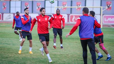 تعاقدات الأهلي.. تناقلات لهؤلاء ومطالب بإعتزال نجم الفريق