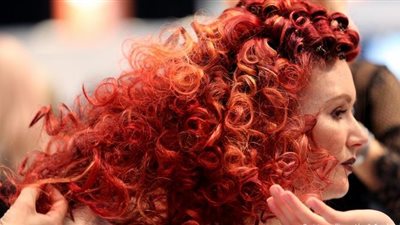 كيف يسبب صبغ الشعر سرطان الثدي؟