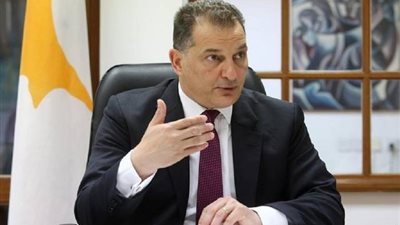 وزير الطاقة القبرصي يعلق على إطلاق تركيا طائرات مسيرة شمال البلاد