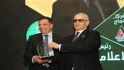 محمد عفيفى افضل رئيس قناة رياضية لعام 