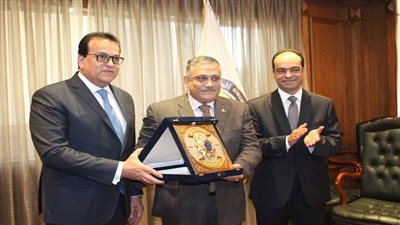 وزير التعليم العالي يعلن نتائج مسابقة أفضل جامعة في عدة مجالات 