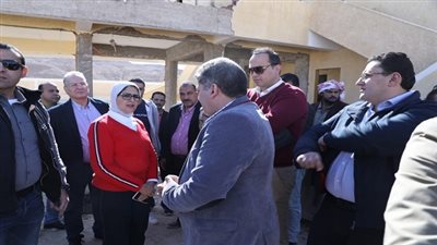 وزيرة الصحة تتفقد أعمال التطوير بوحدة صحة أسرة 