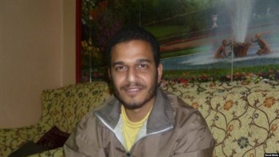 سبوبة الدولارات واليورو.. رواد التواصل يهاجمون رامى كامل ويتهمونه بإثارة الفتنة