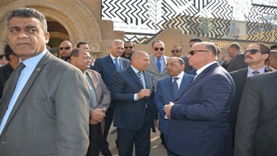 وزراء التنمية المحلية والسياحة والآثار ومحافظ القاهرة يتفقدان أعمال التطوير الجارية لمنطقة شجرة السيدة مريم العذراء بالمطرية