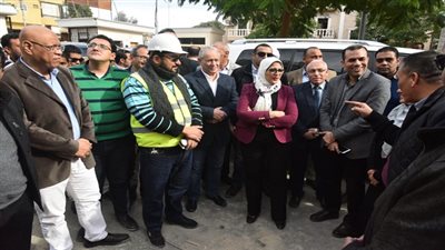 وزيرة الصحة تتفقد التجهيزات الجارية بوحدة صحة آل عثمان ومركز طب أسرة القرنة