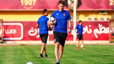 من هو؟.. القصة الكاملة لصفقة الأهلي الجديدة