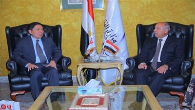 تفاصيل اجتماع وزير النقل مع السفير السنغافوري