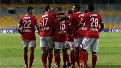 صفقة الشتاء الحائرة في الأهلي.. مدافع أم مهاجم؟