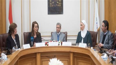 وزيرة التضامن تشهد حفل تكريم وزيرة التضامن الاجتماعي السابقة بالغرفة التجارية بالقاهرة