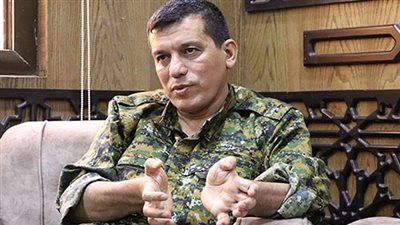 قائد سوريا الديمقراطية يكشف عدد المحتجزين من 