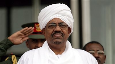 إصابة الرئيس السودانى السابق عمر البشير (تفاصيل)