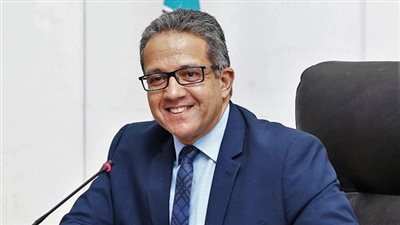 وقف استخراج تراخيص شركات السياحة جديدة.. لماذا