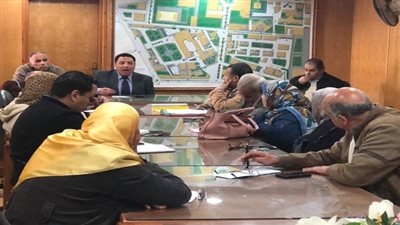 وكيل صحة السويس يناقش إستعدادات المديرية لمواجهة فيروس الكورونا