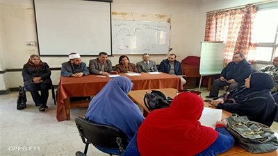 تعليم قها يجتمع بجميع القيادات التنفيذية بالمدينة 