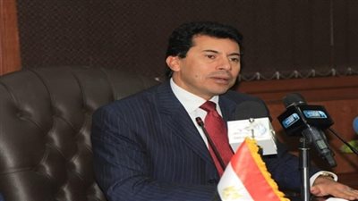 ماذا قال وزير الشباب والرياضة عن النادي الأهلي