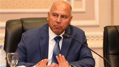 وزير النقل يطالب قيادات 