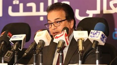 وزير التعليم العالى يقرر تعطيل الدراسة بالجامعات والمعاهد غدا