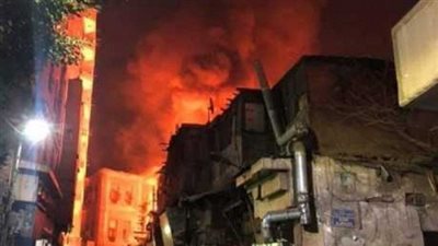 3 قرارات هامة بعد حريق الدرب الأحمر.. لجنة هندسية لبيان تأثر العقار ٥١.. وتحرك هام من وزارة الآثار