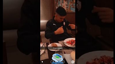 شاهد| موقف طريف بين 