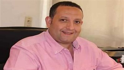 برلماني يتقدم ببيان عاجل لرئيس الوزراء بإتخاذ قرار بغلق المطاعم والمقاهي