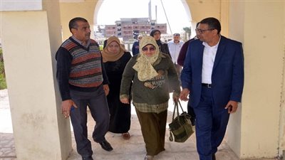 الشاعر.. خلال تفقدها عمليات تعقيم المدارس: السويس خالية من كورونا