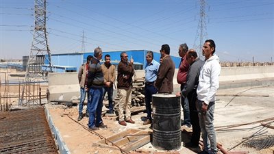 نائب وزير الإسكان يتفقد المحاور والطرق الرئيسية والكبارى بمدينة 6 أكتوبر