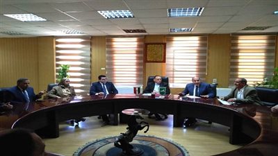 محافظ الشرقية يعقد إجتماعاً لمتابعة إجراءات التيسير على أصحاب المعاشات ومنع التكدس في منافذ الصرف