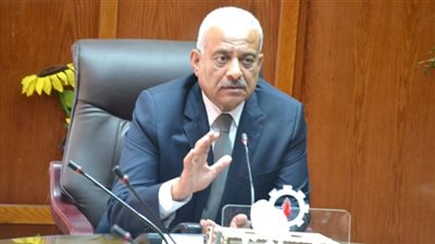 تخصيص عدد من مدارس السويس لهيئة البريد لصرف معاشات أبريل