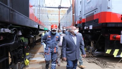 وزير النقل يشهد وصول 20 جرار سكة حديد جديد قادمة من أمريكا