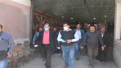 محافظ أسيوط: الأجهزة التنفيذية تواصل متابعة انتظام صرف معاشات ابريل واتخاذ الاجراءات الوقائية من فيروس كورونا