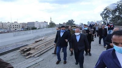 بالصور.. وزير النقل يتابع أعمال تنفيذ كوبري دكرنس بالدقهلية 