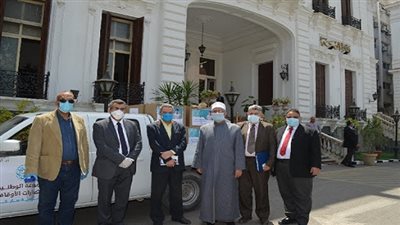 الأوقاف تهدي 1000 درع وجه واقٍ لجيش مصر الأبيض بوزارة الصحة