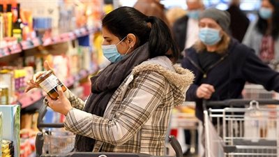 الصحة تدعو المواطنين لارتداء الكمامات بوسائل المواصلات والمطاعم والفنادق