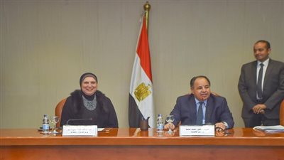 تكليف رئاسي بمساندة المصدرين لتعظيم القدرات الإنتاجية