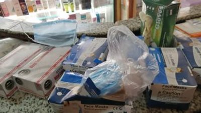 الداخلية تداهم مخازن غير مرخصة لكمامات وكحول كورونا بالمحافظات