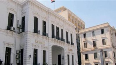 الصحة تحصر الأطباء المحالين للمعاش حديثا لمواجهة كورونا