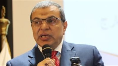 القوى العاملة: رحلة طيران استثنائية للمصريين العالقين فى أبو ظبى غدا